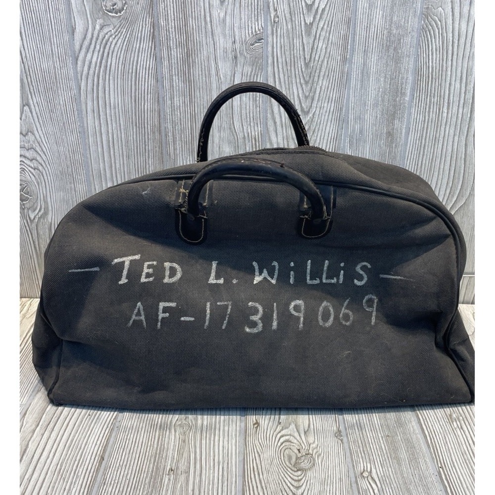 Original COLD WAR era 1960s 1970s U.S. AIR FORCE Travel Duffel Gym CARRY ON BAG - Picture 2 of 10